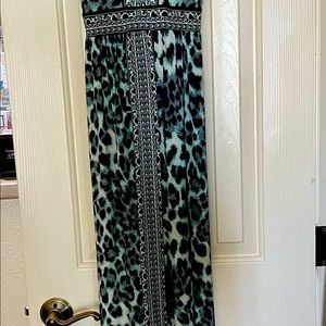 Super pretty Inc. maxi dress, size medium. Worn once. Perfect condition.